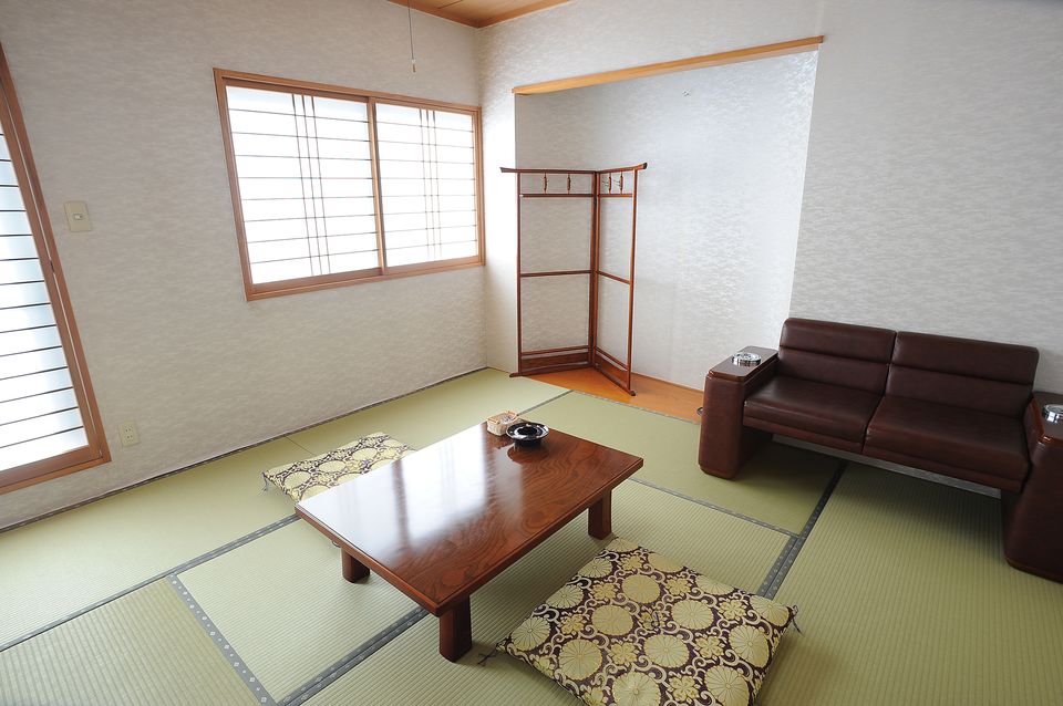 寺院控室：お寺様（宗教関係者）のお部屋もご用意いたしております。