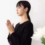 直葬にふさわしい遺族・参列者の服装とは｜家族のみなら普段着でもよい？